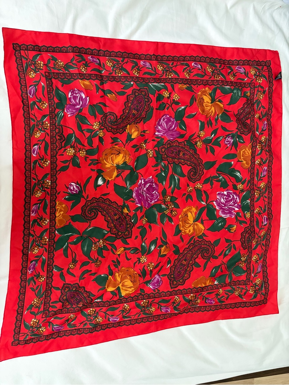 Vintage Bold Red Floral Lightweight Scarf